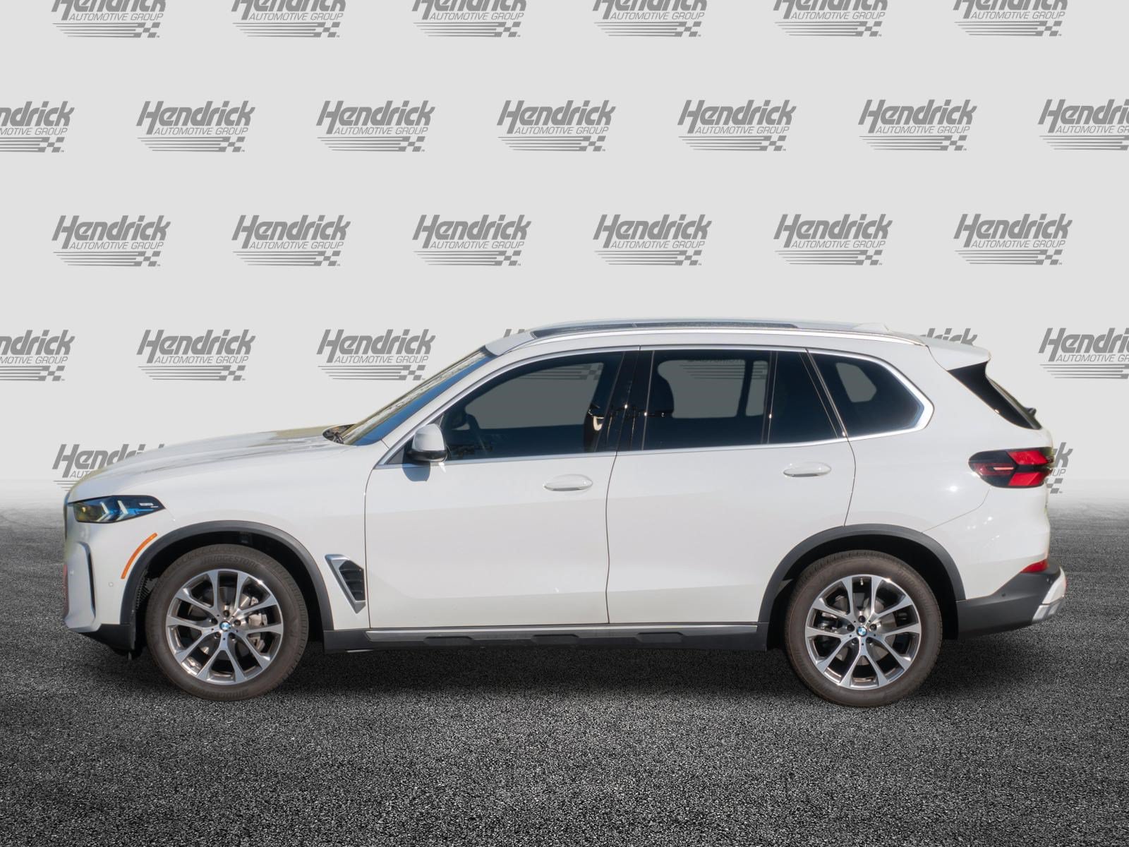 Certified 2025 BMW X5 xDrive40i w/ Premium Package AWD/4WD image 6
