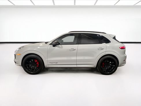 Used 2023 Porsche Cayenne S AWD/4WD image 25