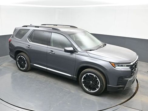 New 2026 Honda Pilot Touring image 1