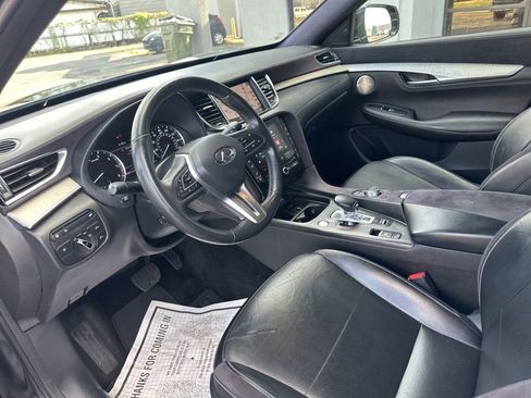 Used 2019 INFINITI QX50 Essential w/ Sensory Package image 40