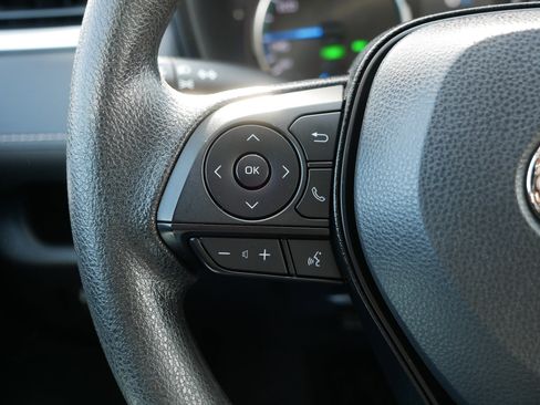 Used 2022 Toyota RAV4 LE image 31