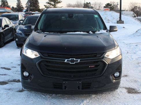 Used 2021 Chevrolet Traverse RS image 2