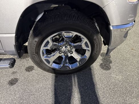 Used 2020 RAM 1500 Big Horn RWD image 12