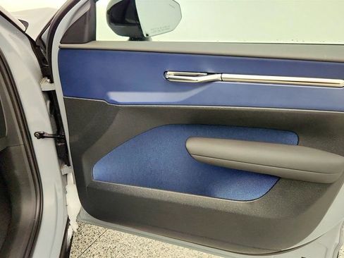 Used 2025 Volvo EX30 Ultra image 27