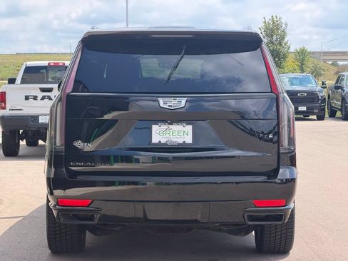 Used 2021 Cadillac Escalade ESV Sport Platinum AWD/4WD image 8
