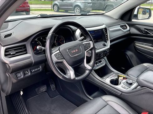 Used 2022 GMC Acadia SLT w/ Technology Package FWD image 17