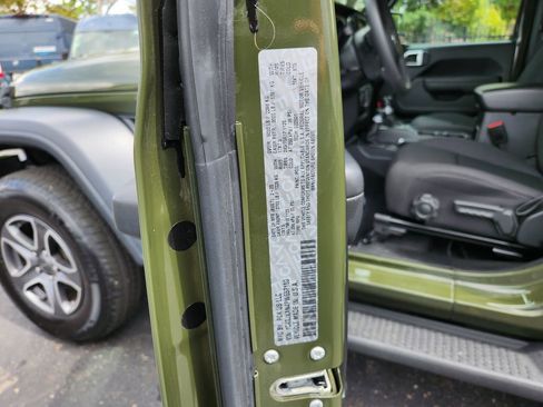 Used 2023 Jeep Wrangler Sport S image 26