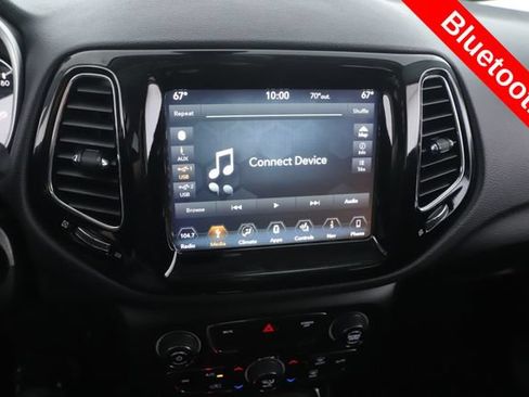 Used 2018 Jeep Compass Limited w/ Navigation Group AWD/4WD image 24