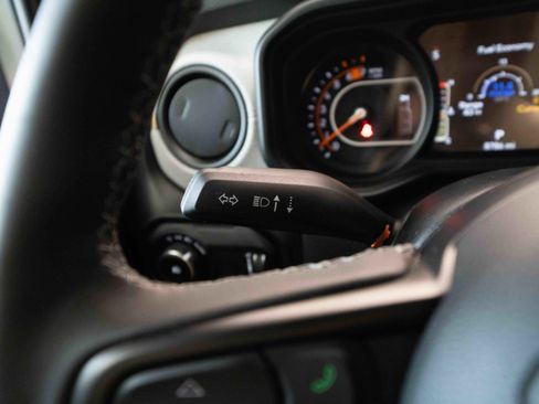Used 2025 Jeep Wrangler Unlimited Sport AWD/4WD image 13