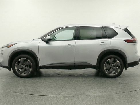 Used 2025 Nissan Rogue SV AWD/4WD image 5
