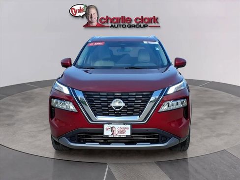 Used 2023 Nissan Rogue SL w/ SL Premium Package image 9
