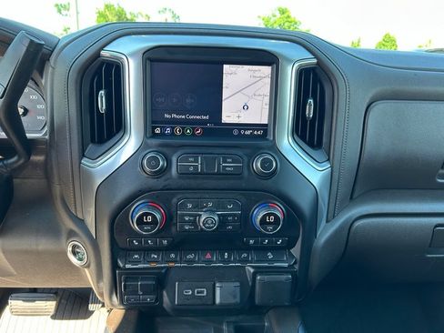 Used 2020 Chevrolet Silverado 1500 LTZ w/ LTZ Premium Package AWD/4WD image 17