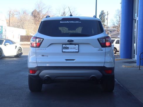 Used 2017 Ford Escape SE w/ Equipment Group 201A image 4