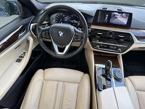 Used 2019 BMW 530i xDrive AWD/4WD image 30
