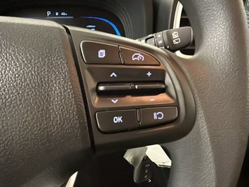 Certified 2026 Hyundai Venue SE FWD image 16