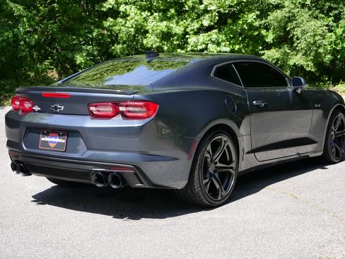 Used 2022 Chevrolet Camaro LT RWD image 20