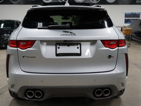 Used 2019 Jaguar F-PACE SVR AWD/4WD image 4