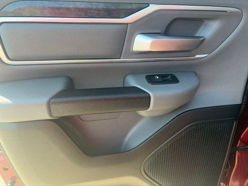 Used 2019 RAM 1500 Big Horn AWD/4WD image 34