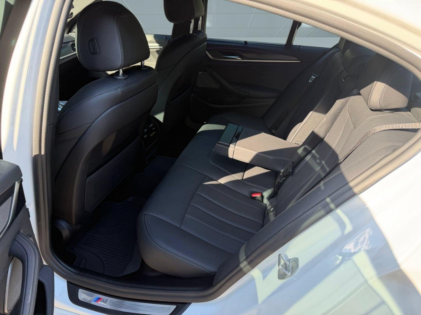 Used 2021 BMW 540i w/ M Sport Package RWD image 22
