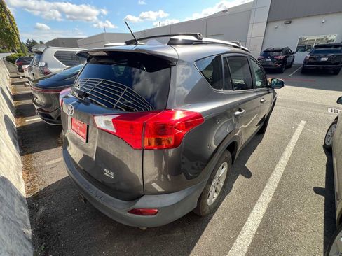 Used 2014 Toyota RAV4 XLE image 7