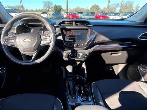 Used 2023 Chevrolet TrailBlazer LT w/ Convenience Package image 18