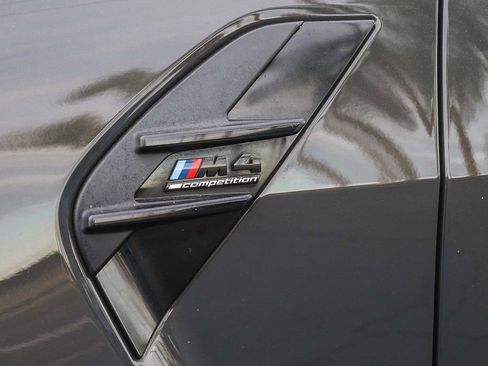 Used 2024 BMW M4 Competition w/ Executive Package image 32