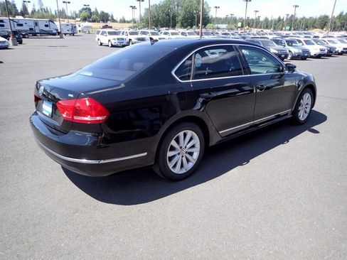 Used 2013 Volkswagen Passat 2.5 SEL Premium image 5