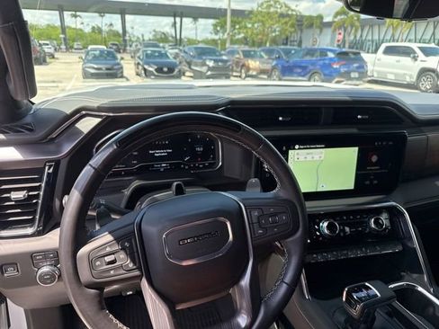Used 2025 GMC Sierra 1500 Denali Ultimate AWD/4WD image 6
