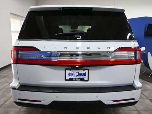 Used 2020 Lincoln Navigator Reserve w/ Luxury Package image 3