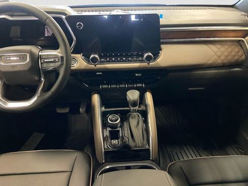 New 2026 GMC Canyon Denali w/ LPO, Denali Black Edition image 12