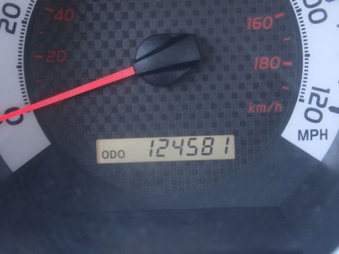 Used 2014 Toyota Tacoma 2WD Regular Cab image 20