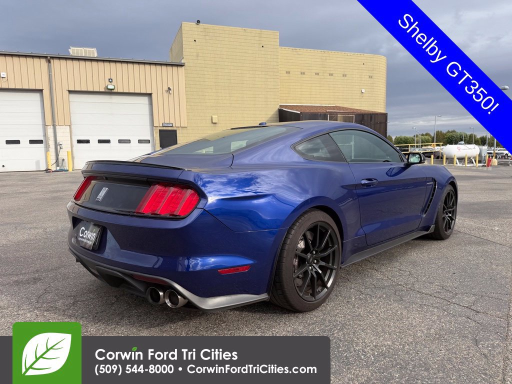 Used 2016 Ford Mustang Shelby GT350 w/ Technology Package RWD image 5
