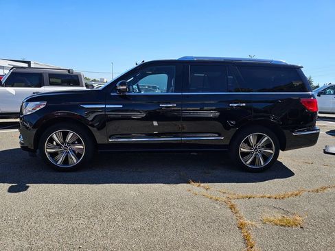 Used 2019 Lincoln Navigator Reserve AWD/4WD image 4