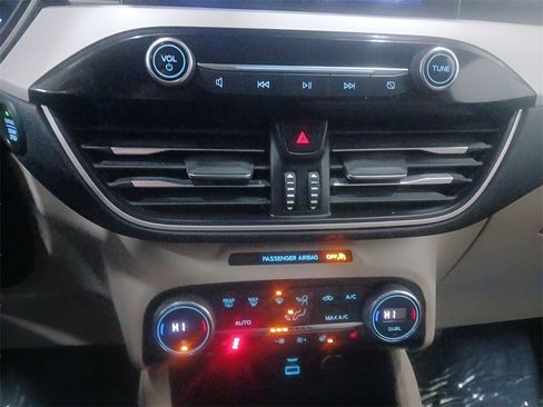 Certified 2021 Ford Escape SE w/ Convenience Package image 13