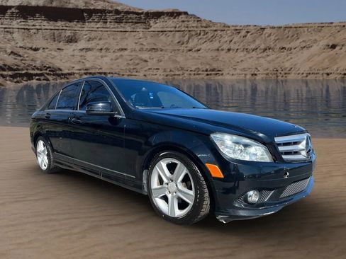 Used 2010 Mercedes-Benz C 300 Sedan image 4