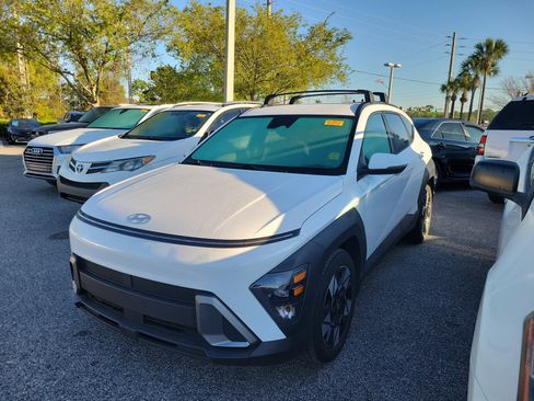 Used 2024 Hyundai Kona SEL w/ Convenience Package image 1