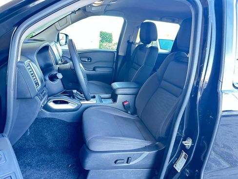 Used 2024 Nissan Frontier SV image 36
