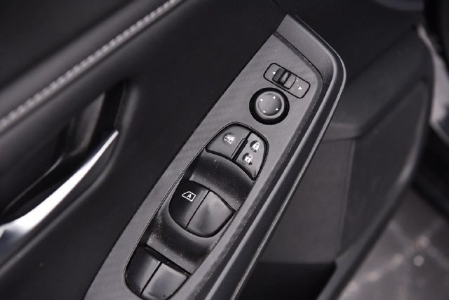 Used 2021 Nissan Sentra SV FWD image 8