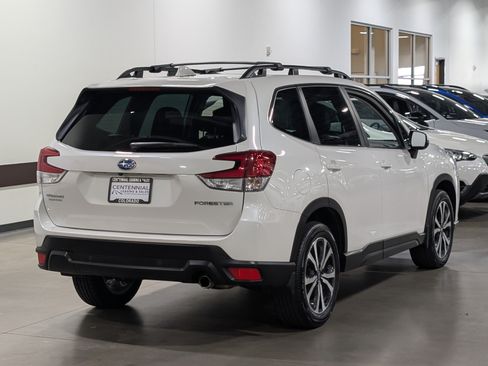 Used 2023 Subaru Forester Limited AWD/4WD image 3