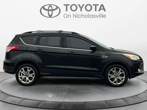 Used 2013 Ford Escape SE image 7