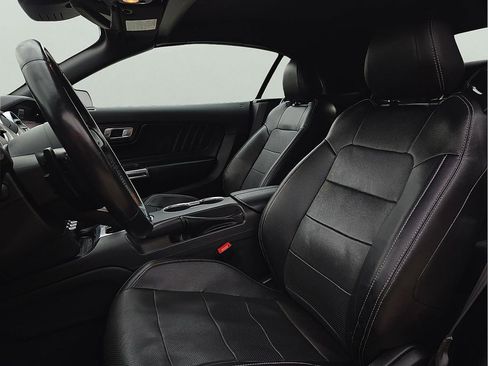 Used 2022 Ford Mustang GT Premium image 13