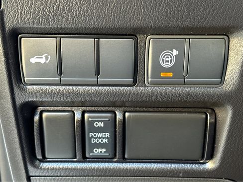 Used 2022 Nissan Armada SL w/ Midnight Edition Package image 13