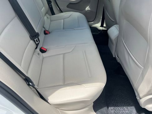 Used 2020 Volkswagen Golf 4-Door FWD image 24