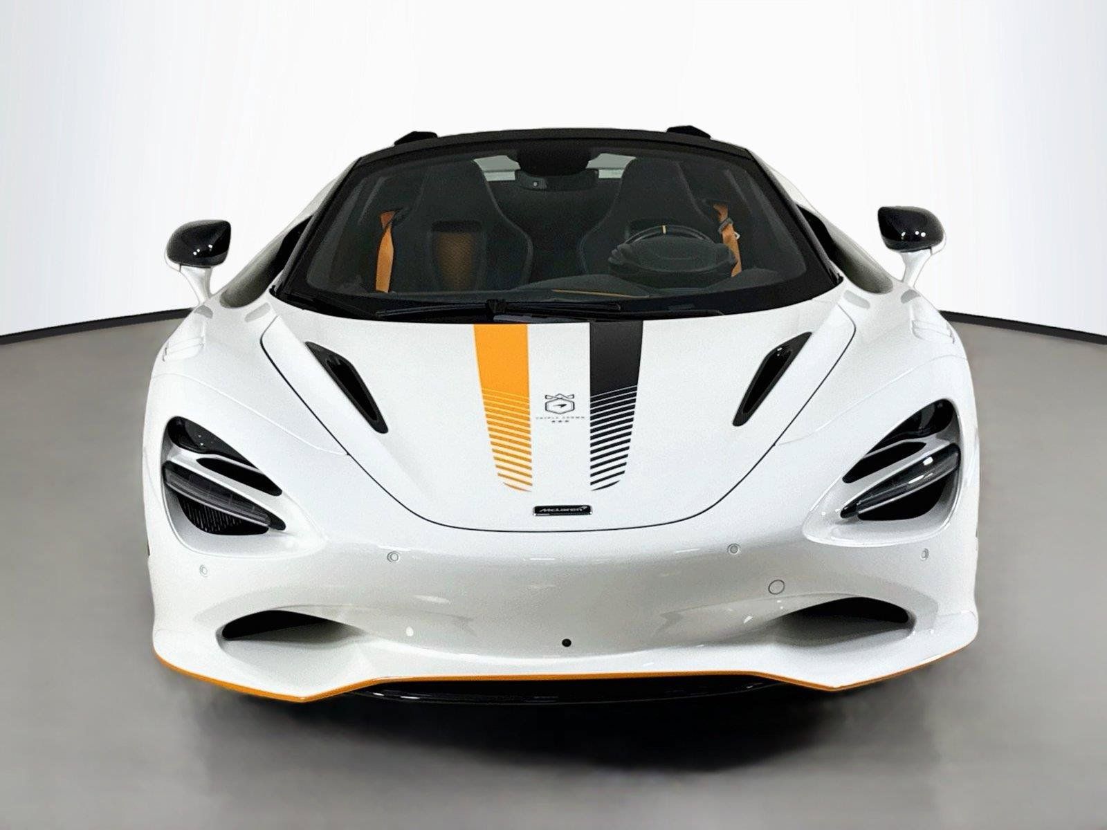Used 2024 McLaren 750S Spider RWD image 11