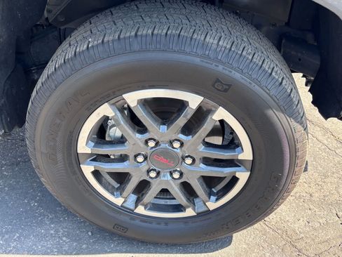 Used 2025 Toyota Tacoma TRD Sport RWD image 8