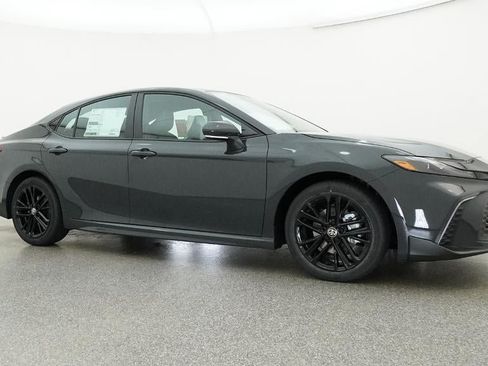 New 2026 Toyota Camry SE FWD image 28