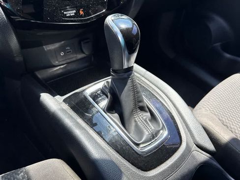 Used 2019 Nissan Rogue Sport S FWD image 14