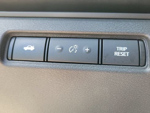 Used 2020 Nissan Altima 2.5 SR w/ Premium Package FWD image 25