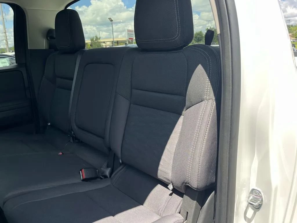 Used 2024 Nissan Frontier SV w/ Technology Package RWD image 19