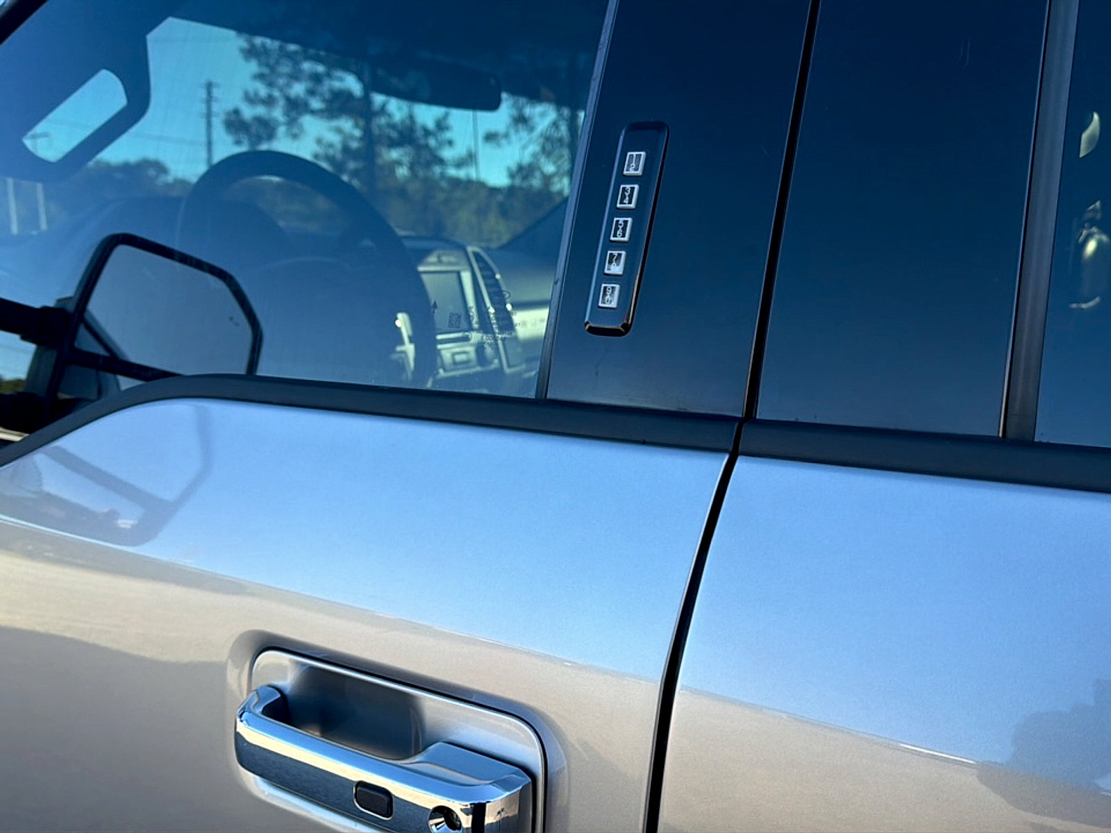 Used 2020 Ford F250 Lariat w/ Lariat Ultimate Package AWD/4WD image 10